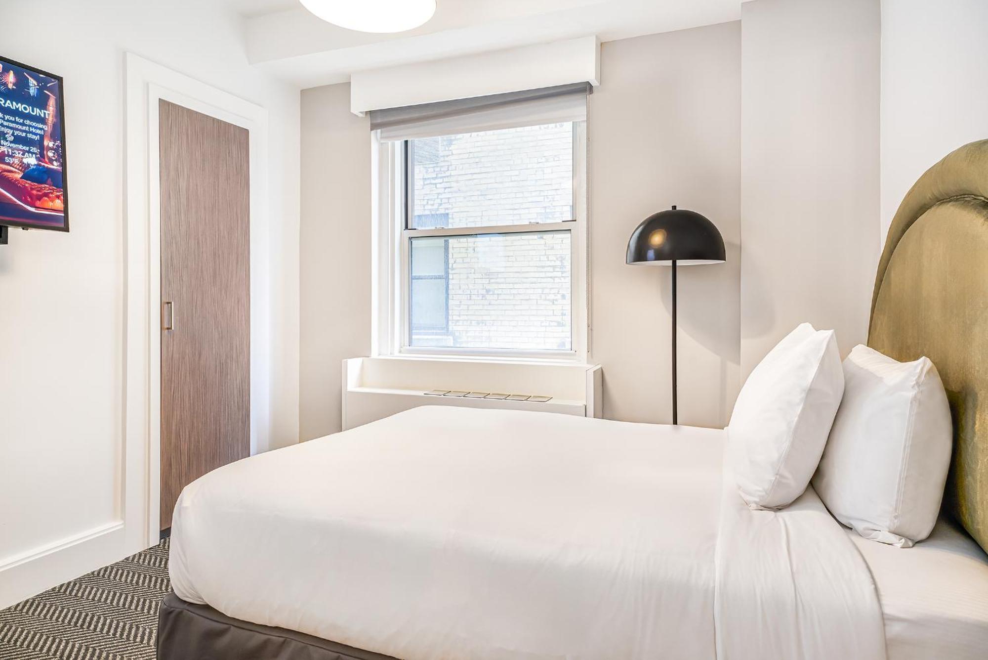 Paramount Hotel Times Square New York Bagian luar foto